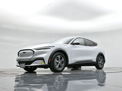 Certified 2021 Ford Mustang Mach-E Select image 44