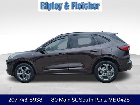 Used 2023 Ford Escape ST-Line w/ Tech Pack #1 AWD/4WD image 9