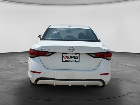 Used 2025 Nissan Sentra SV FWD image 8