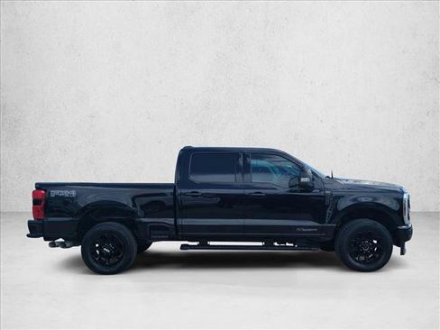 Used 2025 Ford F250 Lariat w/ Black Appearance Package AWD/4WD image 4