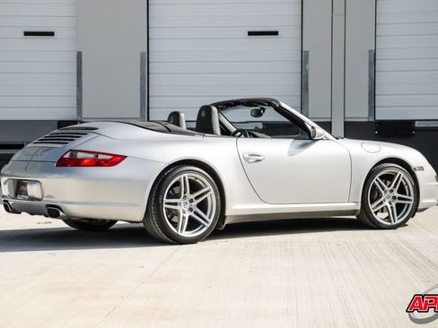 Used 2006 Porsche 911 Carrera 4 image 4