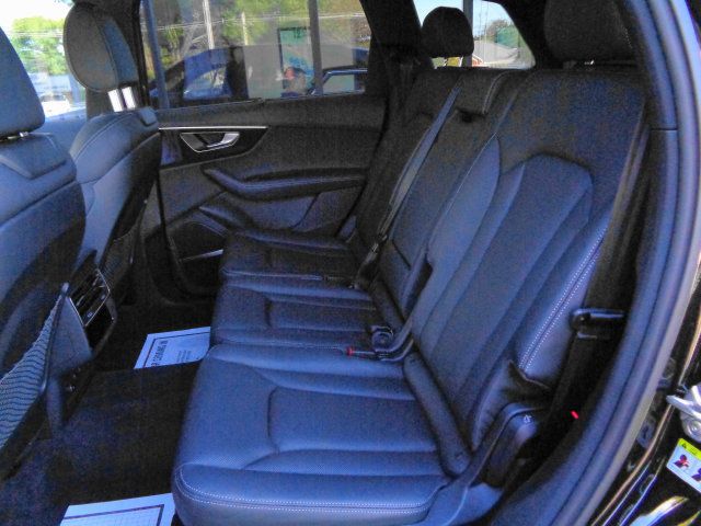 Used 2025 Audi Q7 3.0T Prestige w/ Prestige Package AWD/4WD image 18