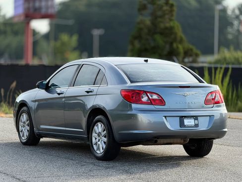 Used 2008 Chrysler Sebring LX FWD image 10