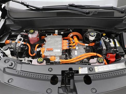 Used 2023 Chevrolet Bolt EUV LT w/ Comfort Package image 25