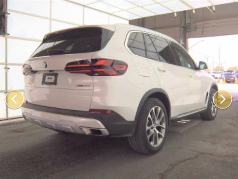 Used 2026 BMW X5 sDrive40i image 2