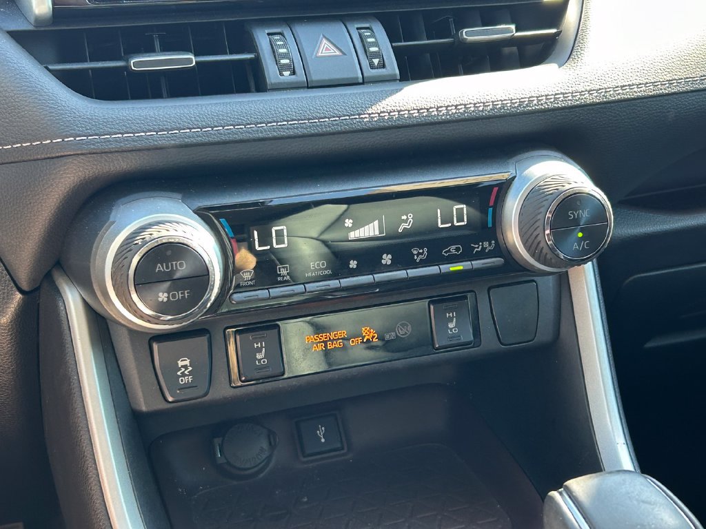 Certified 2021 Toyota RAV4 Limited AWD/4WD image 33