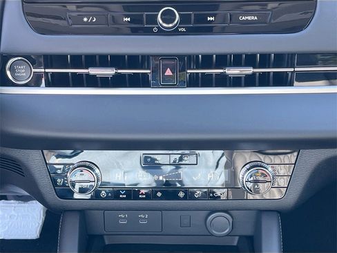 New 2026 Mitsubishi Outlander SEL image 15