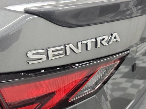 Certified 2023 Nissan Sentra SR FWD image 7