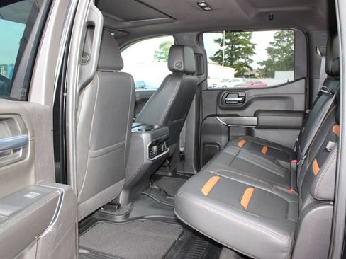 Used 2022 GMC Sierra 1500 AT4 w/ AT4 Premium Package AWD/4WD image 7