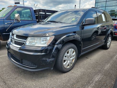 Used 2017 Dodge Journey SE w/ Comfort/Convenience Group AWD/4WD image 18
