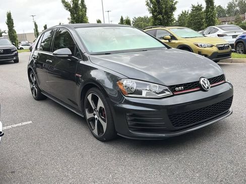Used 2017 Volkswagen GTI S FWD image 2