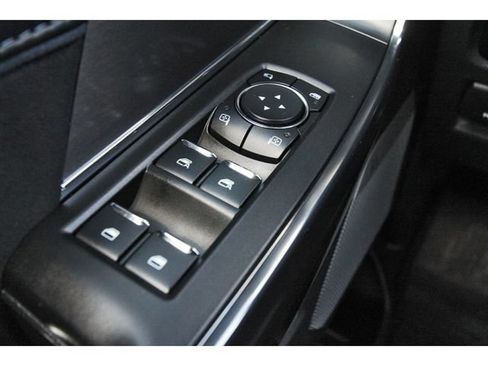 Used 2024 Ford F150 Platinum w/ FX4 Off-Road Package AWD/4WD image 19