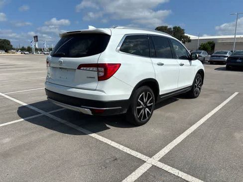 Used 2021 Honda Pilot Touring image 5