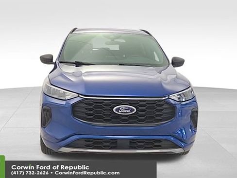 Used 2023 Ford Escape ST-Line image 3