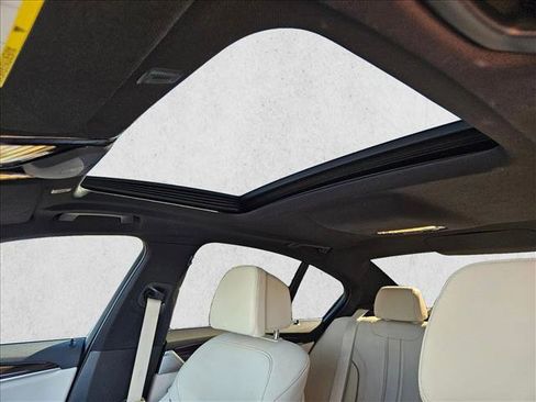 Used 2017 BMW 530i image 18