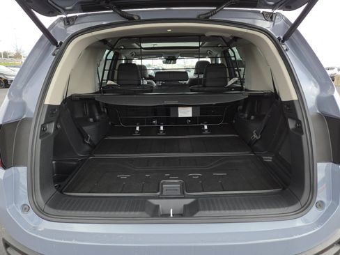 New 2026 Honda Pilot Touring image 17