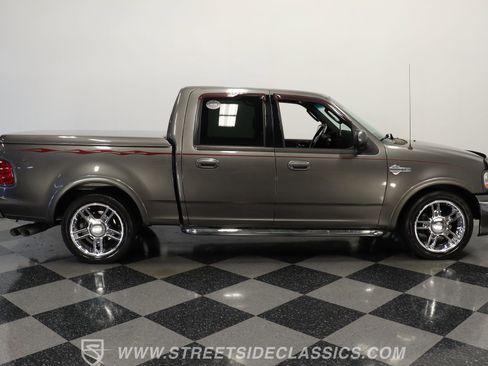Used 2002 Ford F150 Harley-Davidson RWD image 13