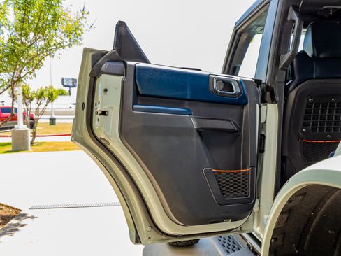 Used 2024 Ford Bronco Raptor image 40