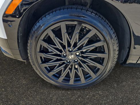 Used 2025 Hyundai Santa Fe Calligraphy image 14