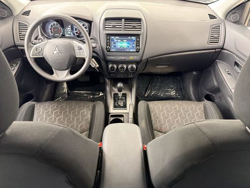 Used 2025 Mitsubishi Outlander Sport ES image 15