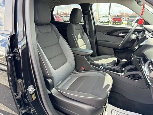 Used 2023 Chevrolet TrailBlazer LT w/ Convenience Package AWD/4WD image 25