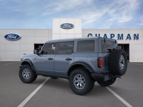 New 2025 Ford Bronco Badlands image 4