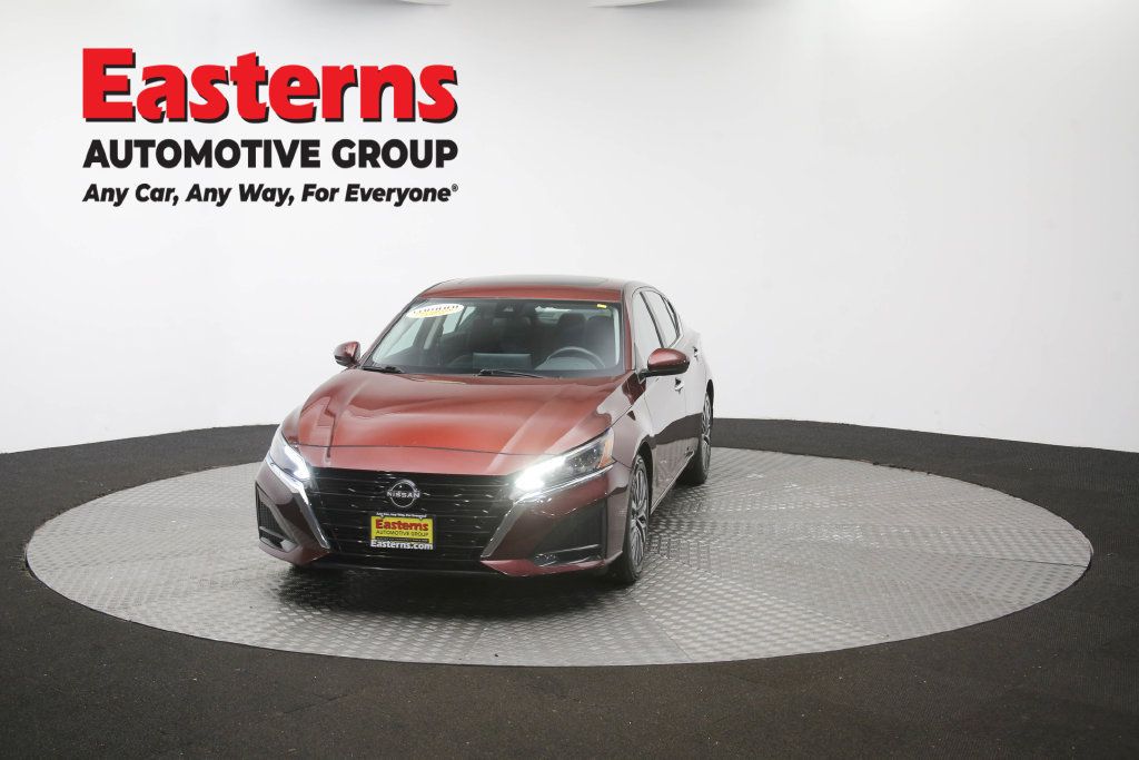Used 2023 Nissan Altima 2.5 SV w/ SV Premium Package FWD image 59