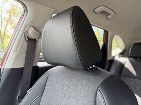 Used 2025 Kia Seltos S FWD image 30