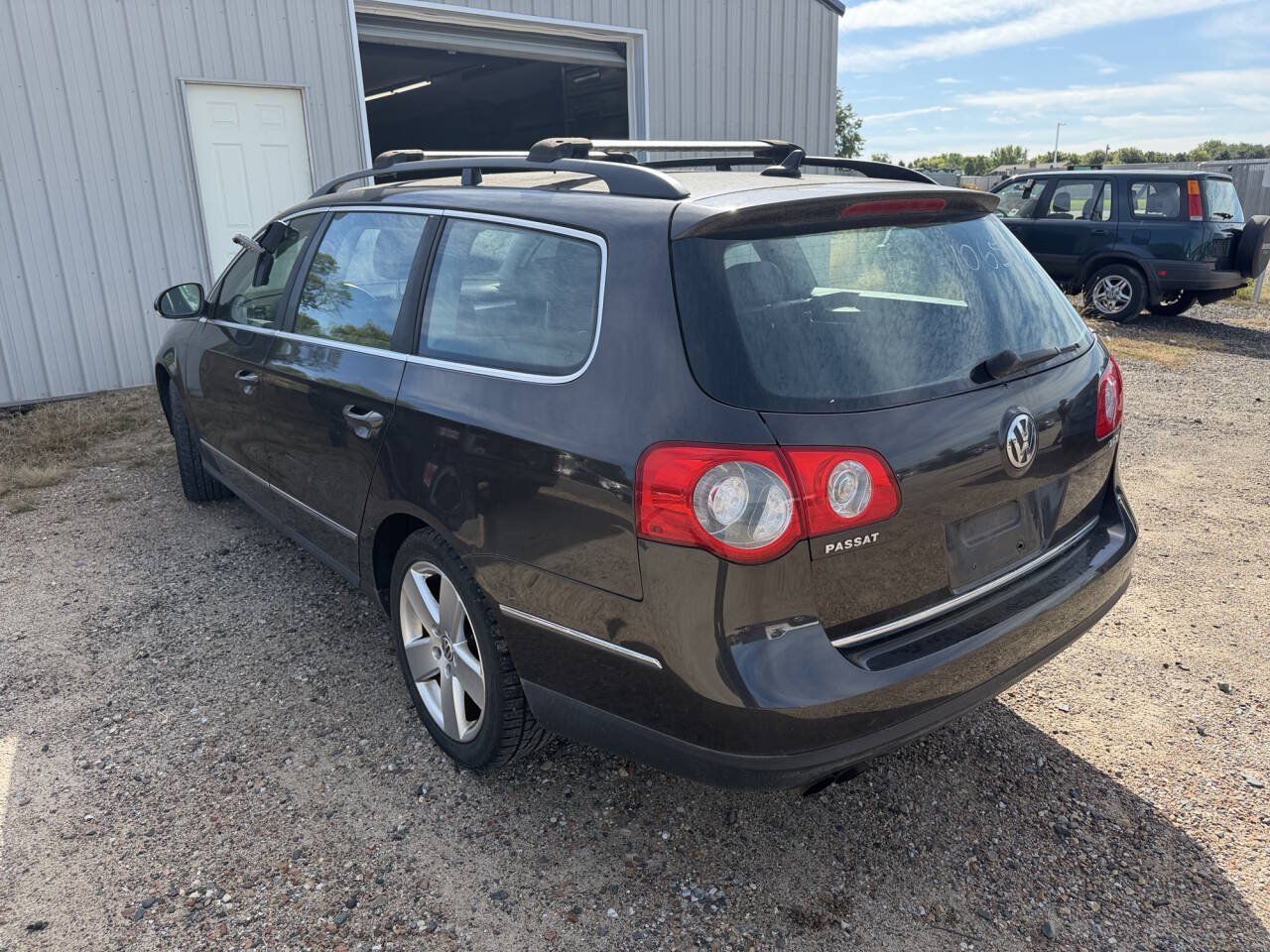 Used 2008 Volkswagen Passat Komfort FWD image 3
