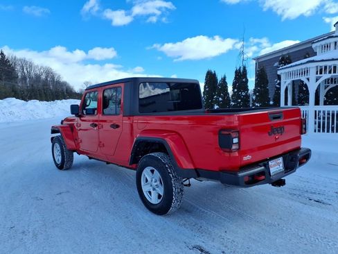 Used 2022 Jeep Gladiator Sport AWD/4WD image 3