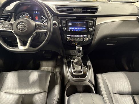 Used 2020 Nissan Rogue Sport SL w/ Premium Package AWD/4WD image 13