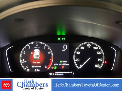 Used 2025 Honda Civic Sport image 5
