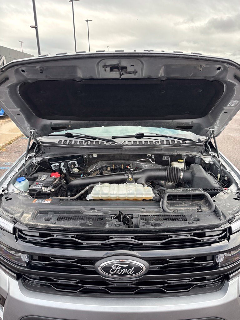Used 2024 Ford Expedition Max Limited AWD/4WD image 32