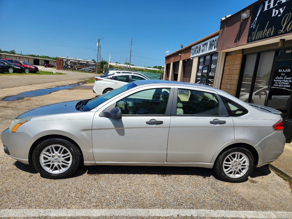 Used 2011 Ford Focus SE w/ 201A Rapid Spec Order Code FWD image 6