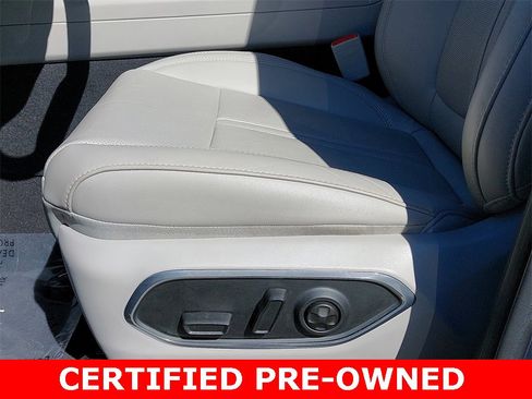 Used 2023 Jeep Wagoneer Series III w/ Preferred Equipment Group image 31