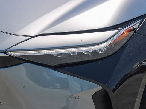 Certified 2023 Toyota bZ4X FWD w/ Weather Package image 5
