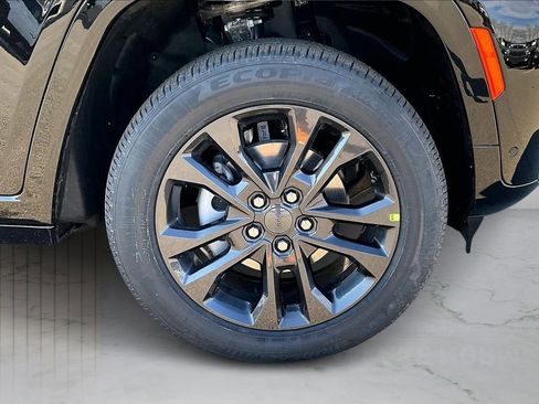 New 2026 Jeep Grand Cherokee Limited AWD/4WD image 34