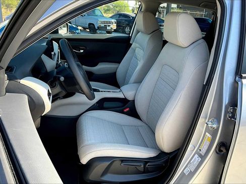 New 2026 Honda HR-V LX image 9