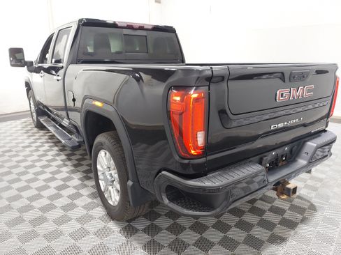 Used 2021 GMC Sierra 2500 Denali w/ Denali Ultimate Package AWD/4WD image 2