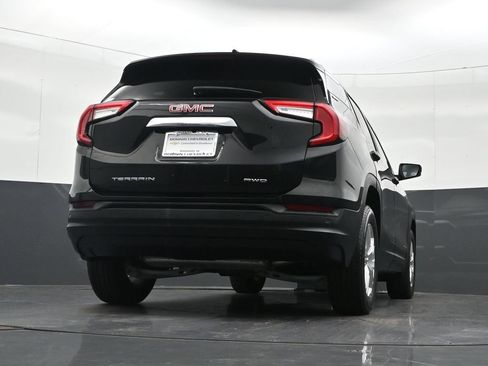 Certified 2023 GMC Terrain SLE w/ Driver Convenience Package AWD/4WD image 35
