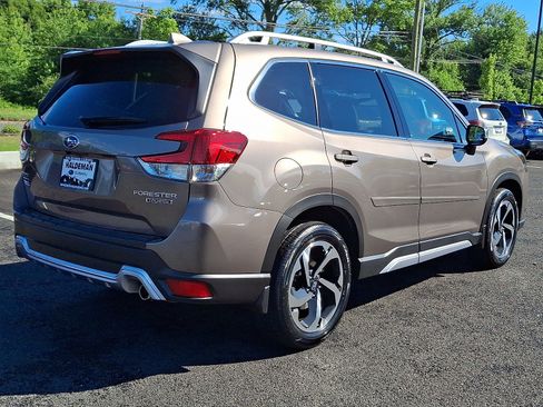 Certified 2023 Subaru Forester Touring AWD/4WD image 6