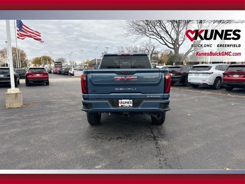 New 2026 GMC Sierra 3500 Denali w/ Denali Reserve Package image 6