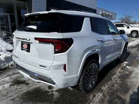 New 2026 GMC Terrain Denali w/ LPO, Black Badging Package image 6