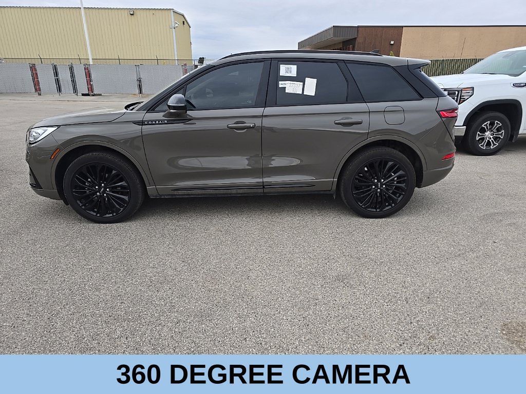 Used 2025 Lincoln Corsair Reserve w/ Jet Appearance Package AWD/4WD image 3