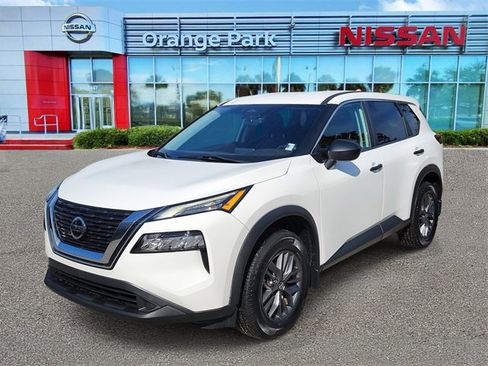 Used 2021 Nissan Rogue S image 4