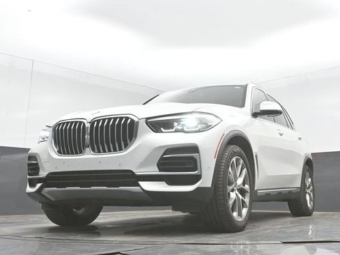 Used 2022 BMW X5 xDrive40i w/ Premium Package AWD/4WD image 30