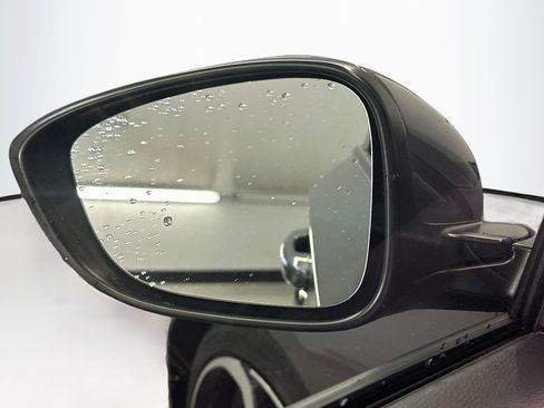 Used 2018 Honda Accord Sport image 16