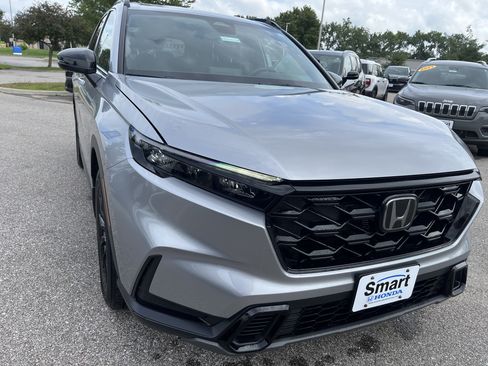 Used 2024 Honda CR-V Sport image 4