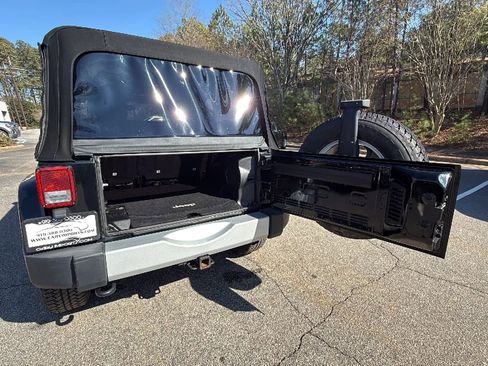 Used 2014 Jeep Wrangler Unlimited Sahara w/ Max Tow Package image 23