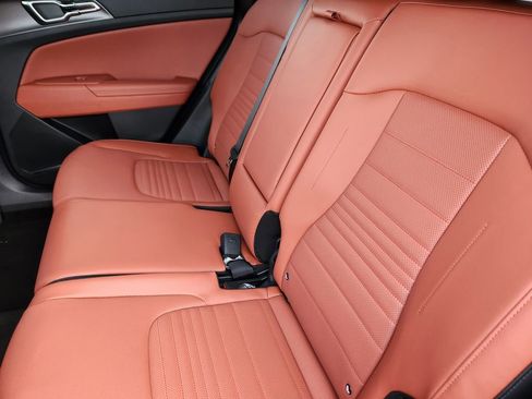 New 2026 Kia Sportage SX image 10